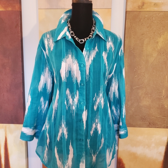 Chico's Women’s Button Down Shirt large - Picture 7 of 7